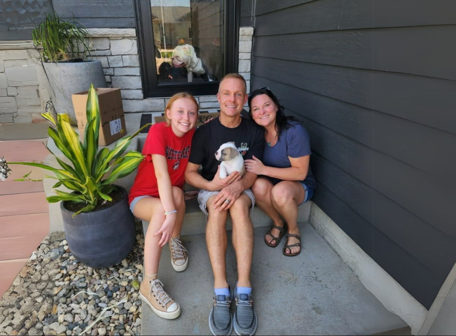 Gemstone Bulldogges family-raised Olde English Bulldogge 3